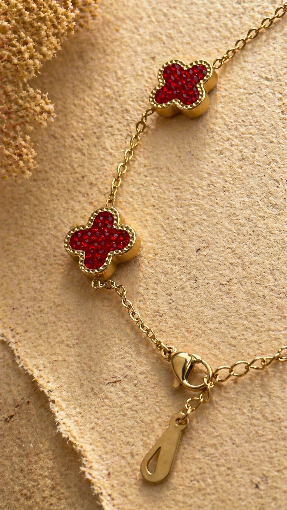 MM Jewelry Shiny Clover Charm Bracelet - Black & Red Collection