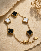 🌟 MM Jewelry 🌟 🍀 Clover Charm Bracelet Black And White Double Sided 🍀