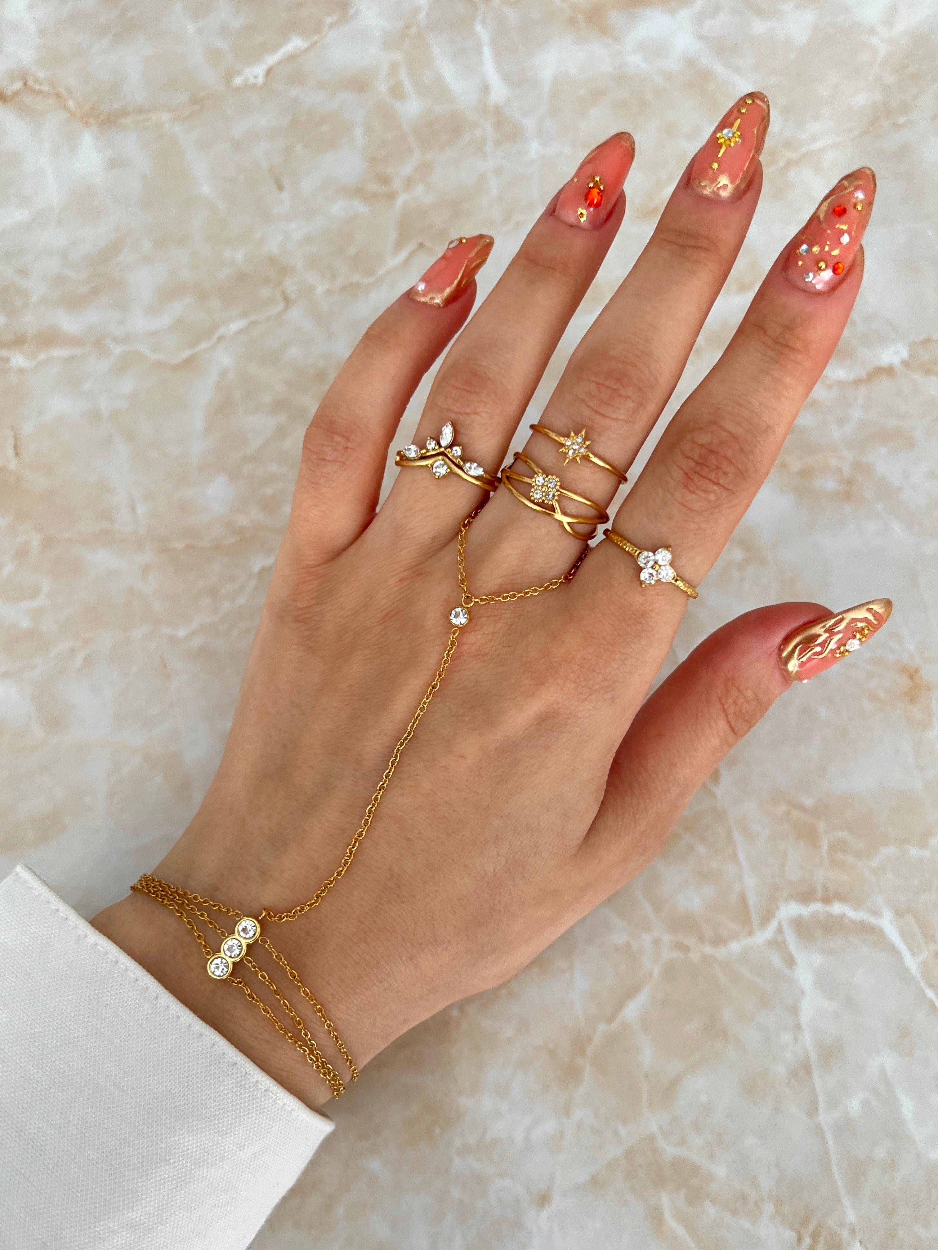 CLOVIRA RING