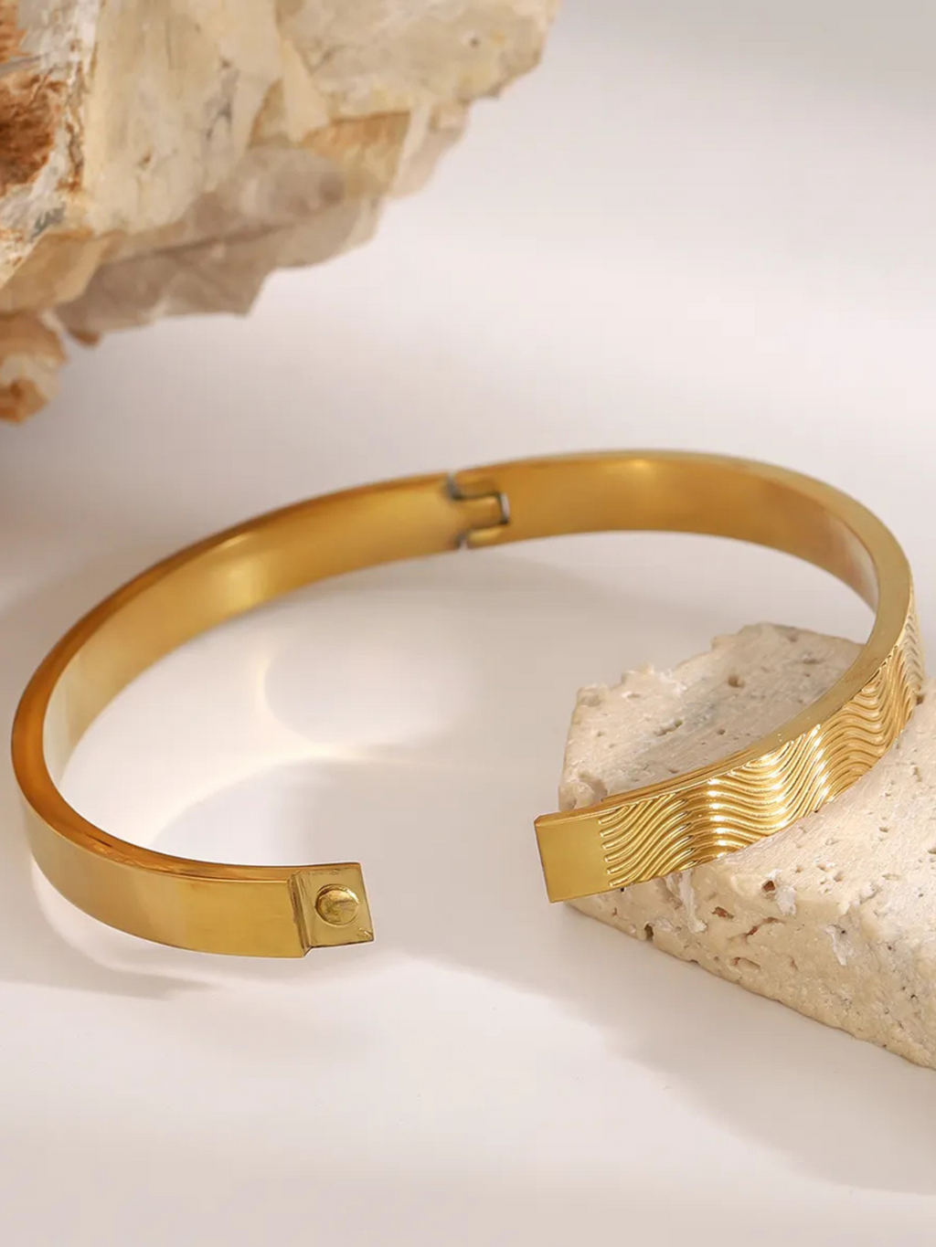 ARUBA BANGLE