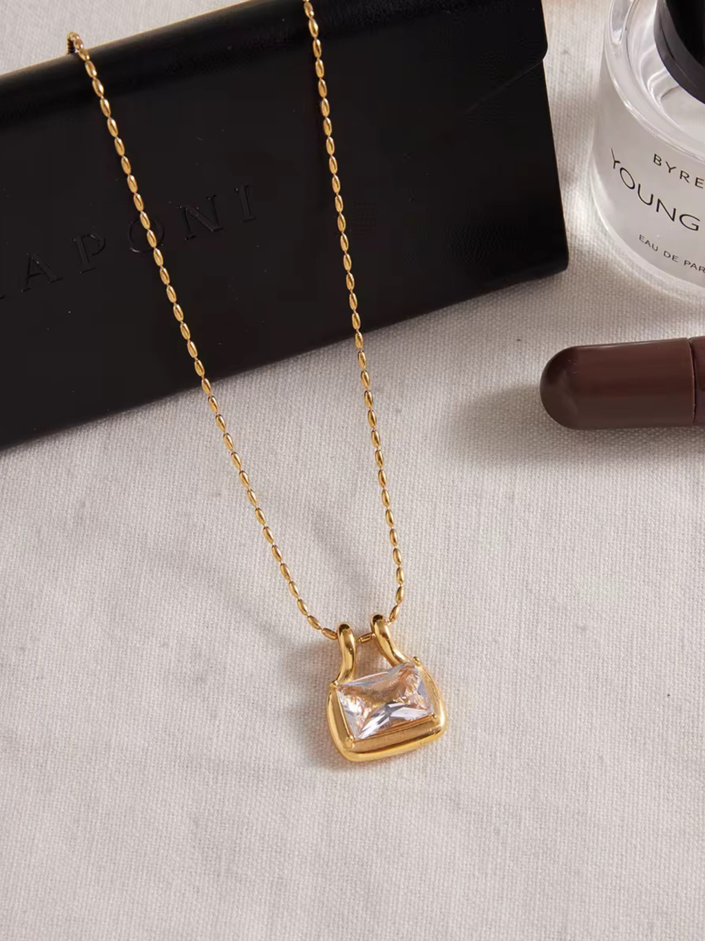 ARMETTE NECKLACE