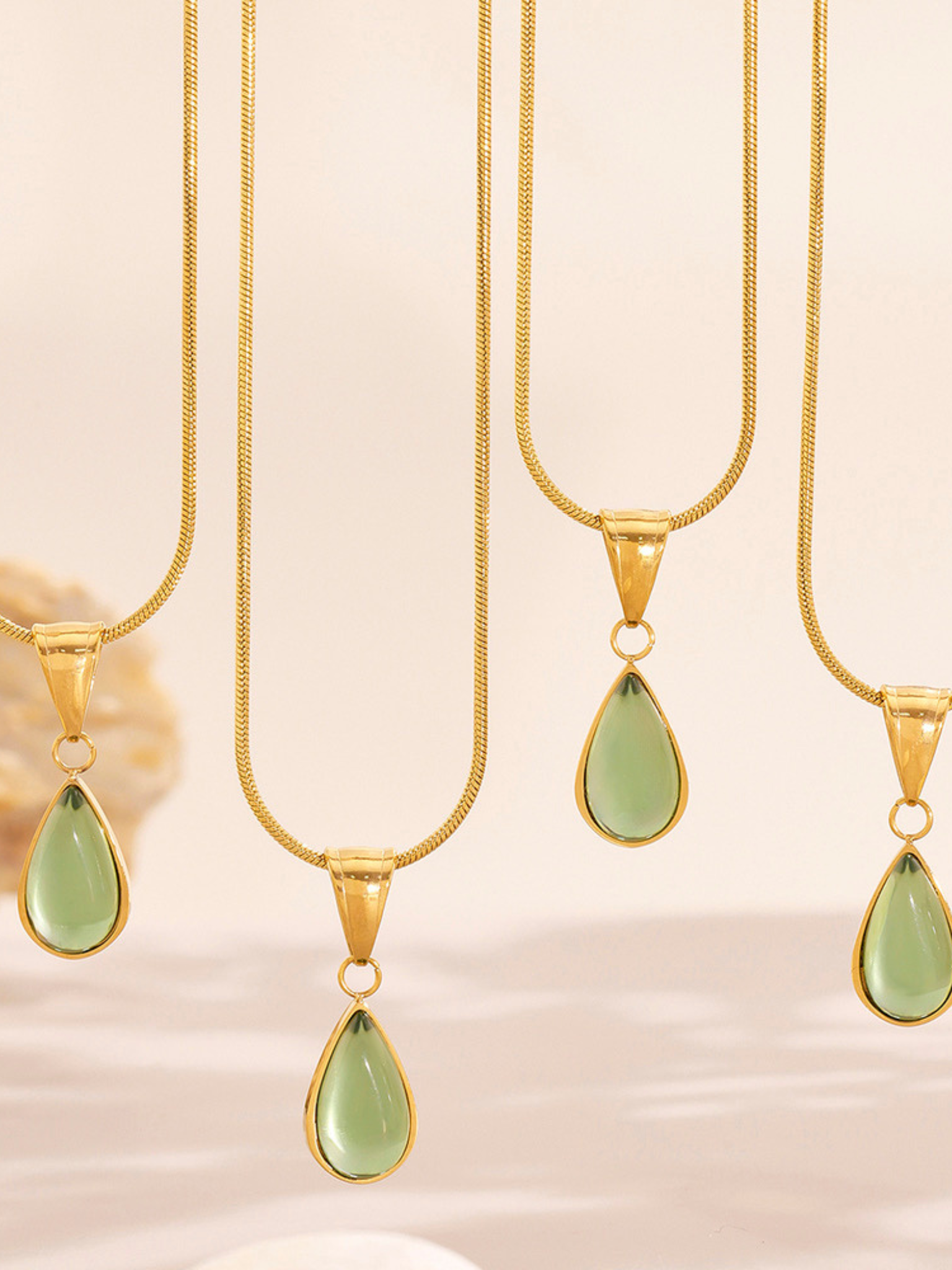 AQUALUNE NECKLACE