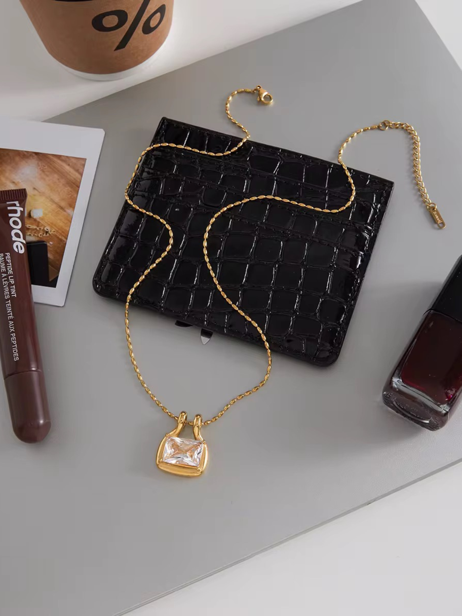 ARMETTE NECKLACE